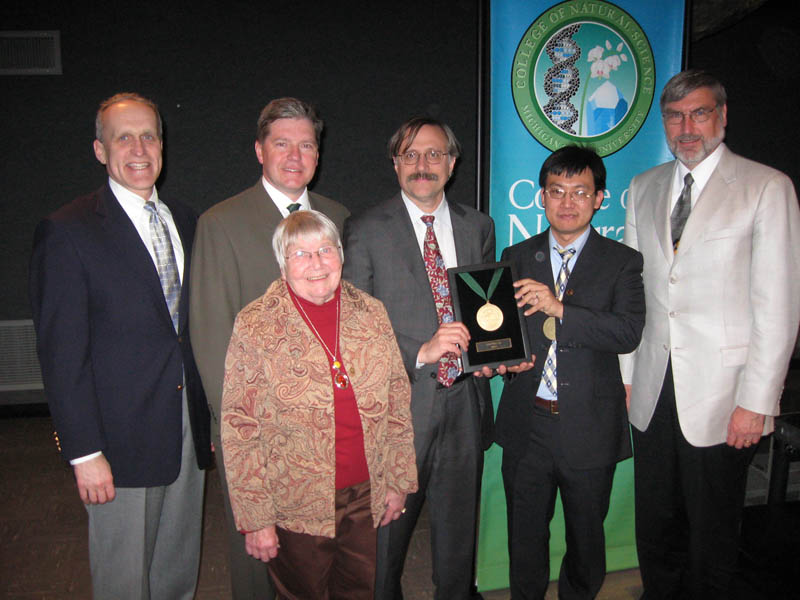 Provost Kim Wilcox, Chairman Wolfgang Bauer, Randy Cowen, the donor of the Chair, Chih-Wei Lai, the holder of the chair, Dean Jim Kirkpatrick; in the front Elaine Cowen, Jerry Cowen's widow